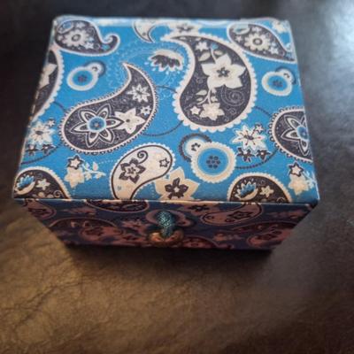 small blue glass keepsake nurses hat and gift box.