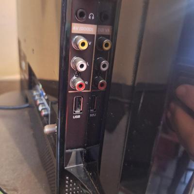 small vizio tv  small size perfect for office or small space- not a smart tv. Still has component, RCA, VGA and HDMI plugs so you can use...