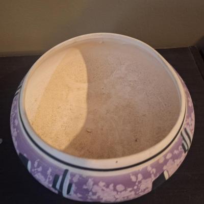 decorative pottery bowl, signature not found looks to be Navajo
