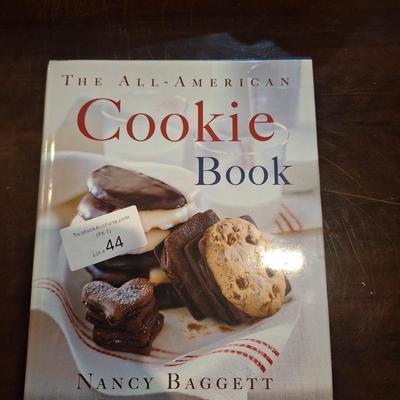  The All-American Cookie Book by Nancy Baggett. 