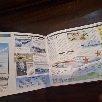  Aircraft of World War II by General Editor Jim Winchester