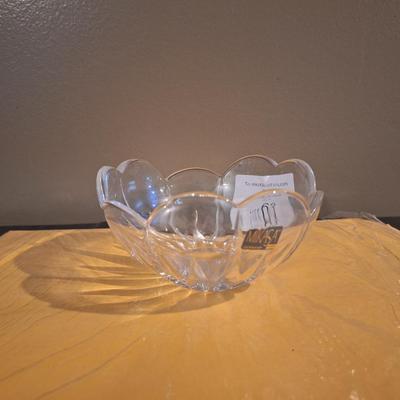 Mikasa crystal bowl