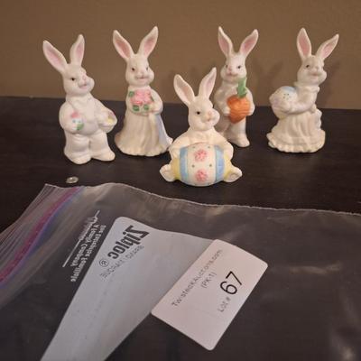 vintage World Bazaars porcelain bunny rabbit figurines. 
