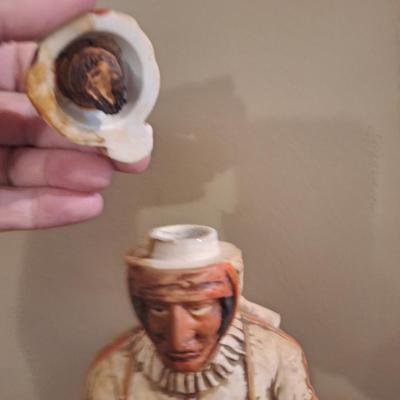 vintage 1976 Hoffman "The Trapper" whiskey bottle decanter. -empty