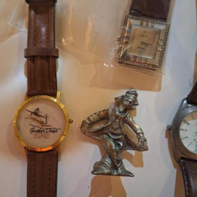 bundle of watches, untested need new batteries