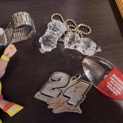 Hulk Hogan mini Funko figure and random other small items.