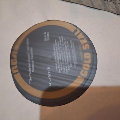 vinal LP  Pachelbel Canon And Other Baroque Favorites by Jean-François Paillard Chamber Orchestra