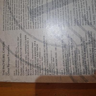 vinal LP  Pachelbel Canon And Other Baroque Favorites by Jean-François Paillard Chamber Orchestra