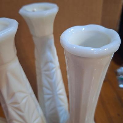 white or milk glass bud vases