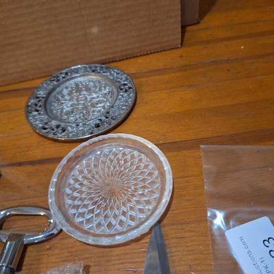 kitchen utensil bundle, shears, cork screw and other