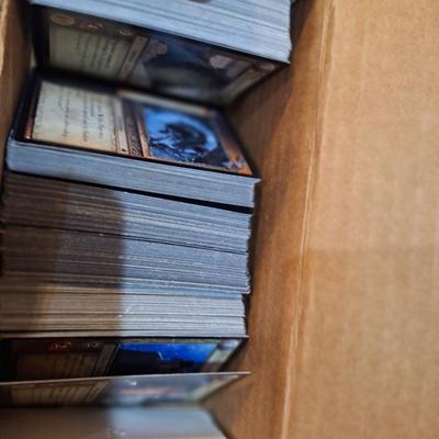 box of lord of the rings cards