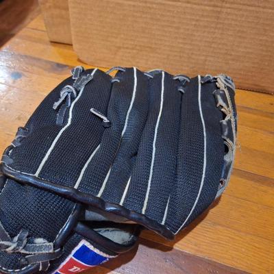 baseball glove