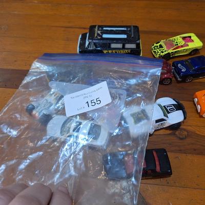 mixed lot of cars, hotwheels and maybe maisto