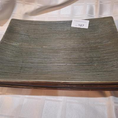 3 large ceramic plates with ribbed texture