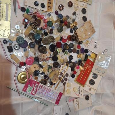 lots of buttons and misc other items mixed in