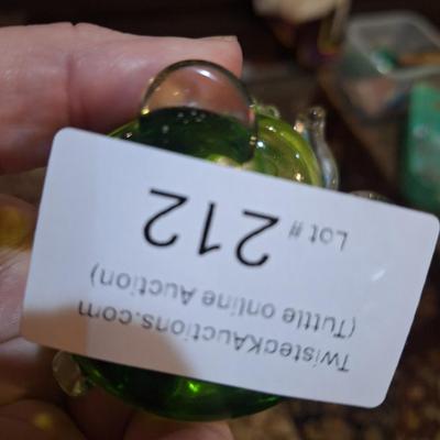 Vintage green glas bunny figurine- Murano like art glass