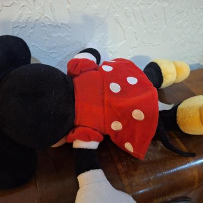 plush minnie mouse