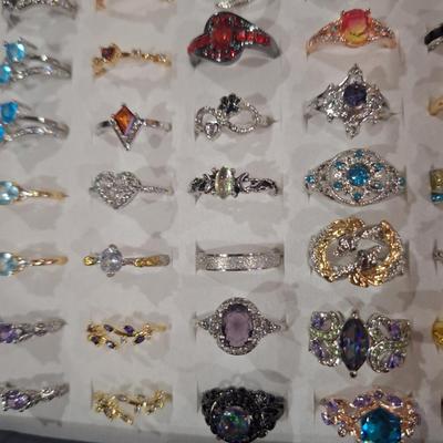 Tray of costume rings in various sizes