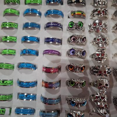 stainless steel or alloy rings and other rings in various sizes in a display tray