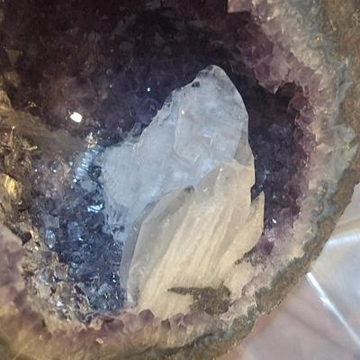 amethyst geode half 