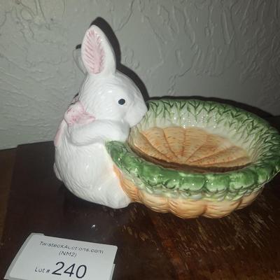 Ceramic easter bunny dish, small chip on ear