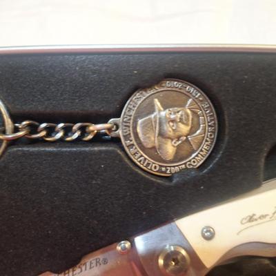 Oliver F winchester 200th commemorative signature 3 piece knife set in case