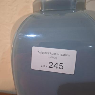 Blue porcelain ginger jar lamp 