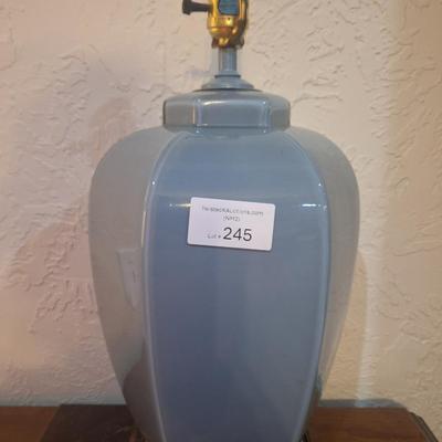 Blue porcelain ginger jar lamp 