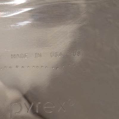 2.2 qt pyrex casserole dish