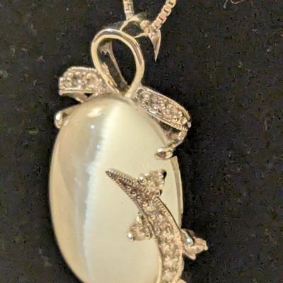 Sterling silver chain and pendant with Moonstone