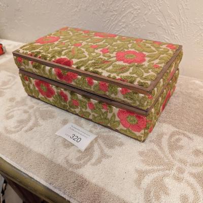 vintage jewelry box