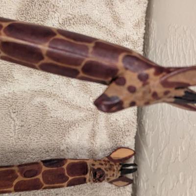wooden giraffe-handle salad servers