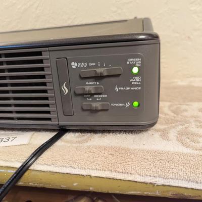 Oreck Air 7 Extended Life Table Top Air Purifier