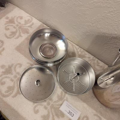  Revere Ware copper-clad stainless steel stovetop coffee percolator. 