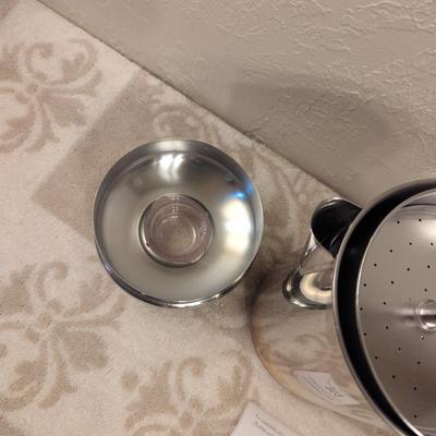  Revere Ware copper-clad stainless steel stovetop coffee percolator. 