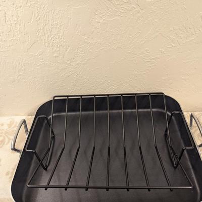 Tivoli Plus Extra Large Chef's Roasting Pan with a non-stick surface and roasting rack. 