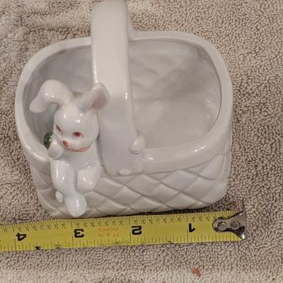 Fitz & Floyd ceramic bunny rabbit climbing out of a white Easter basket figurine