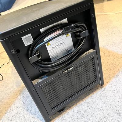 Lot 78 Air purifier
