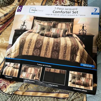 Lot 89 King Size Bed set