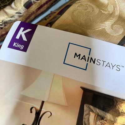 Lot 89 King Size Bed set