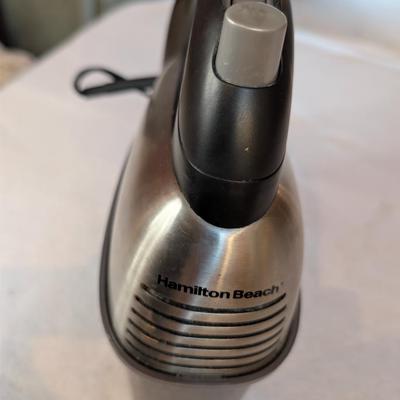 Sale Photo Thumbnail #66: Hamilton Beach Stainless hand mixer w/ case and 2 sets of whisks