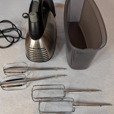 Sale Photo Thumbnail #65: Hamilton Beach Stainless hand mixer w/ case and 2 sets of whisks