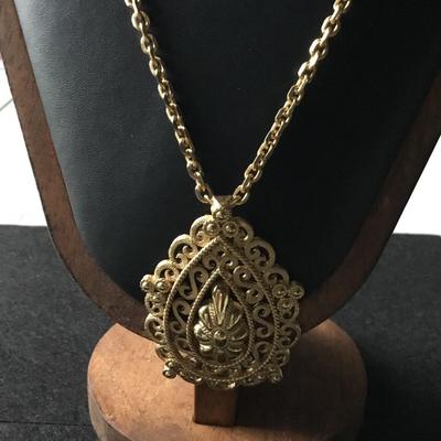 Vintage Trifari necklace filigree design teardrop shaped pendant
