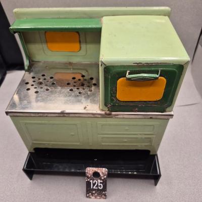 Sale Photo Thumbnail #349: Non-working electric stove 
No markings