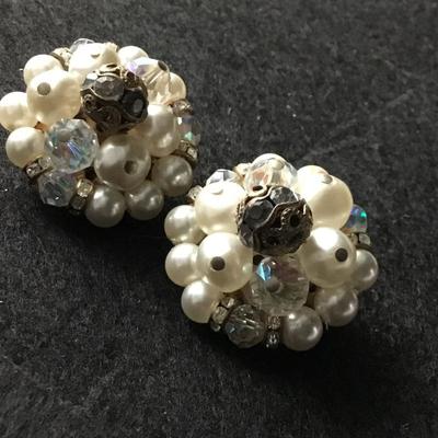Faux pearl and aurora borealis crystal type beaded cluster clip on earrings vintage