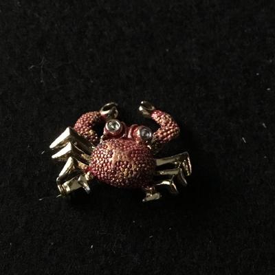 Vintage gold tone crab brooch moveable claws pink enamel detailing