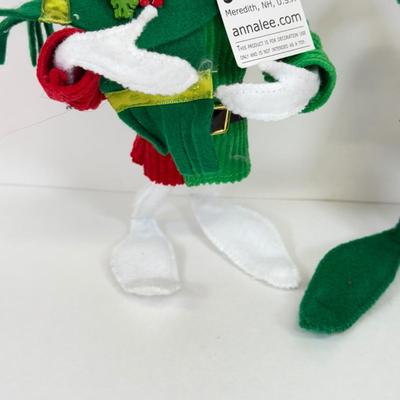 LOT 252: 1990s Anna Lee Posable Fabric Dolls