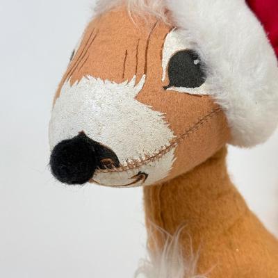 LOT 253: Large 90s Anna Lee Posable Fabric Dolls