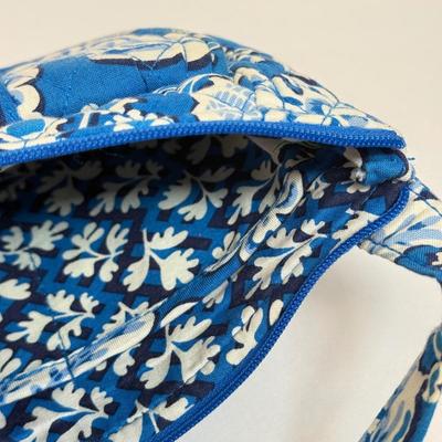 LOT 254: Vera Bradley Bags & Wallet