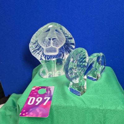 Sale Photo Thumbnail #374: The seated lion is Royal Krona (Sweden)
The standing lion is Kosta Boda 
Retail value $200